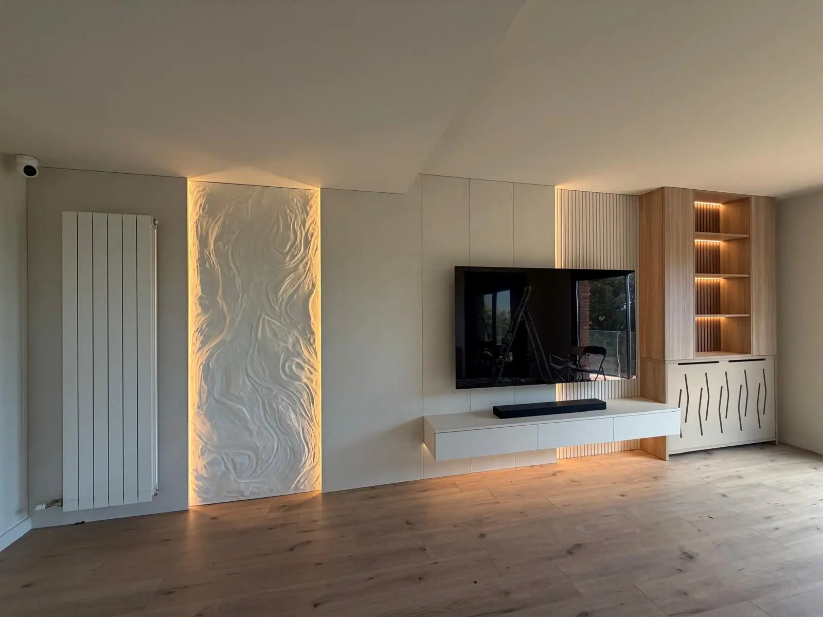 Foto 3 — Sala de estar con sistema de fijación oculta Fitlock · Parets del Vallès